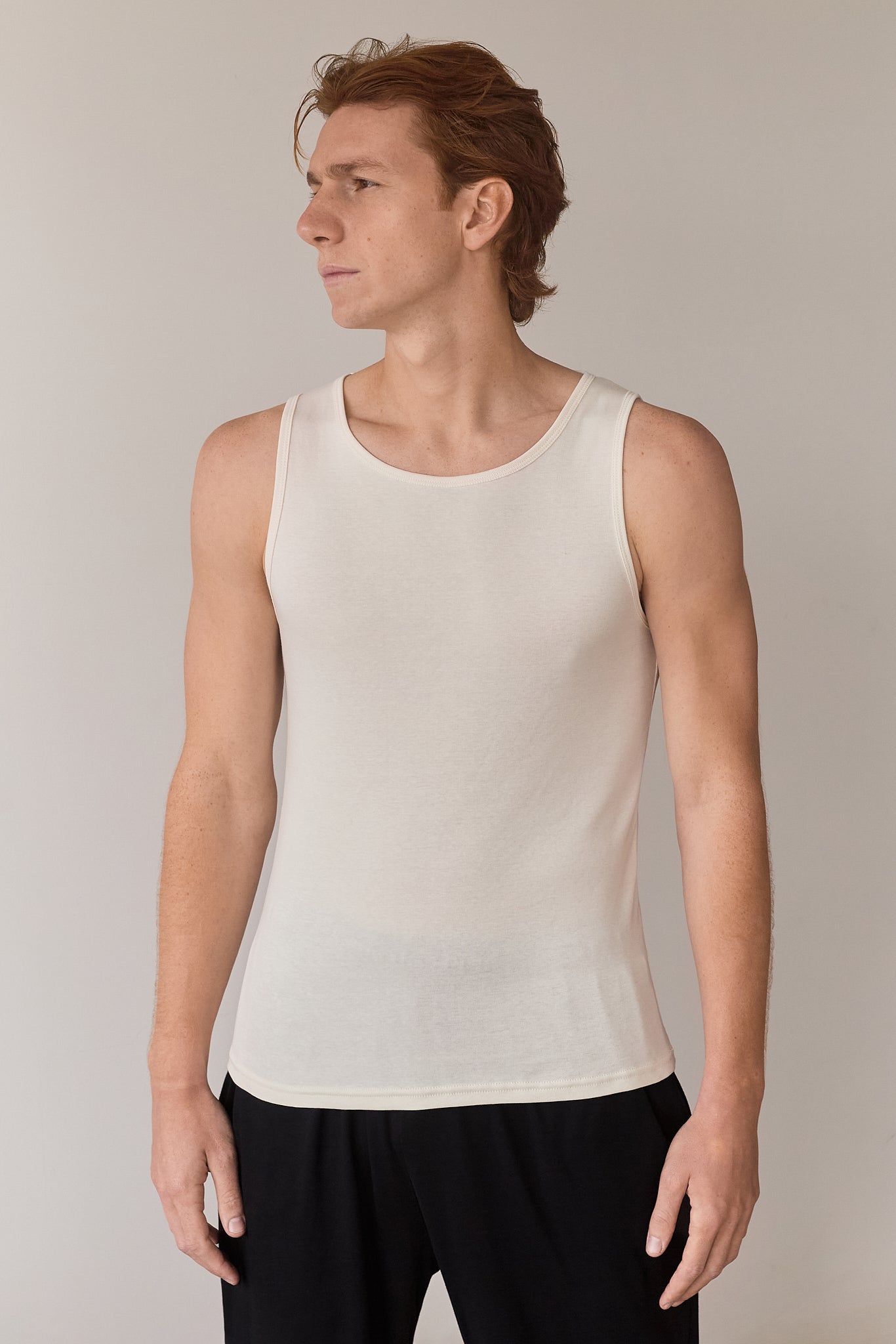 Bividi de algodón orgánico para hombre color hueso
