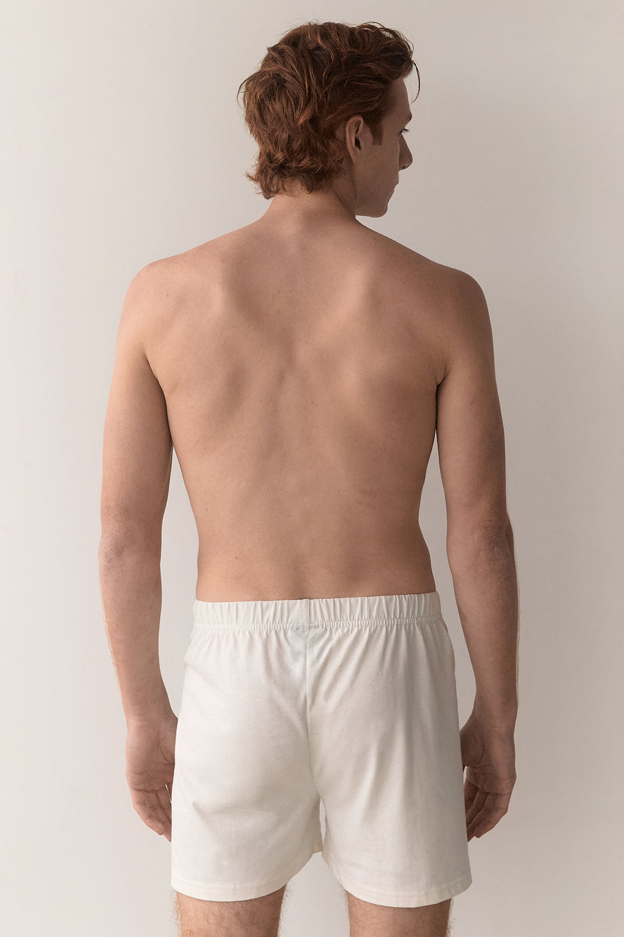 boxer shorts de algodon organico para hombre color hueso espalda